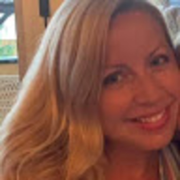 Meet your Posher, Sarah - Picture 1 of 1